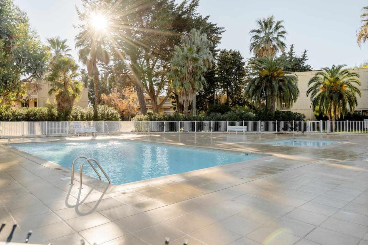 Spacious Apartment At A 5 Min Walk From The Beach Antibes Ngoại thất bức ảnh