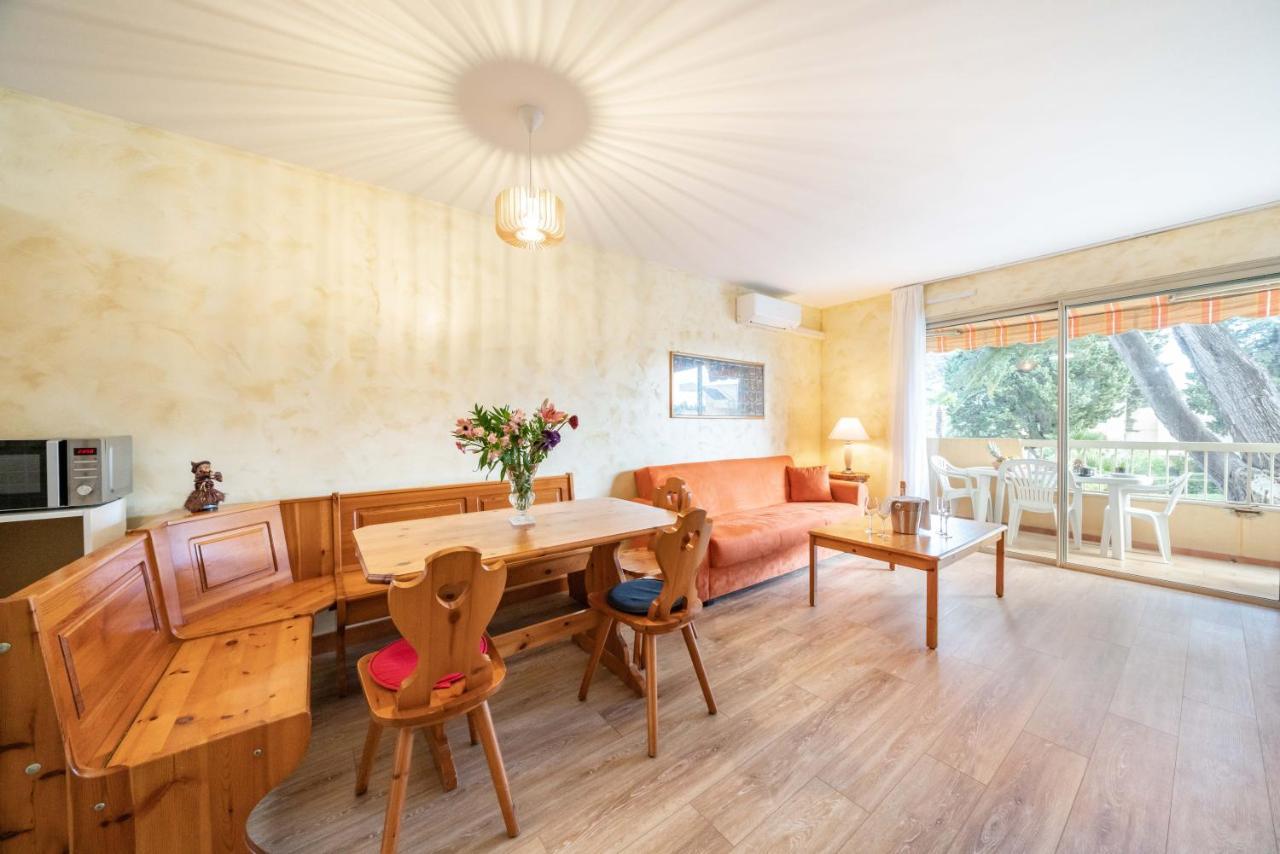 Spacious Apartment At A 5 Min Walk From The Beach Antibes Ngoại thất bức ảnh