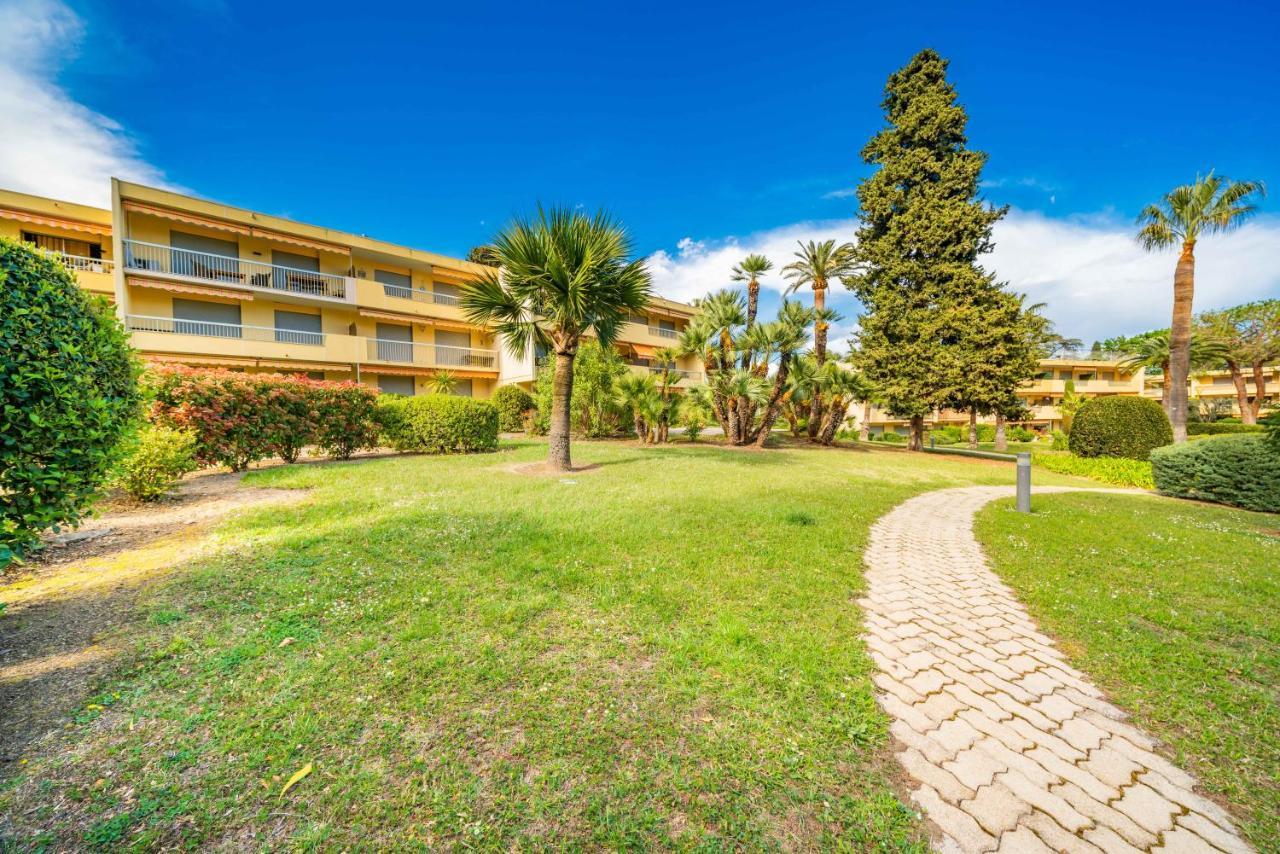 Spacious Apartment At A 5 Min Walk From The Beach Antibes Ngoại thất bức ảnh