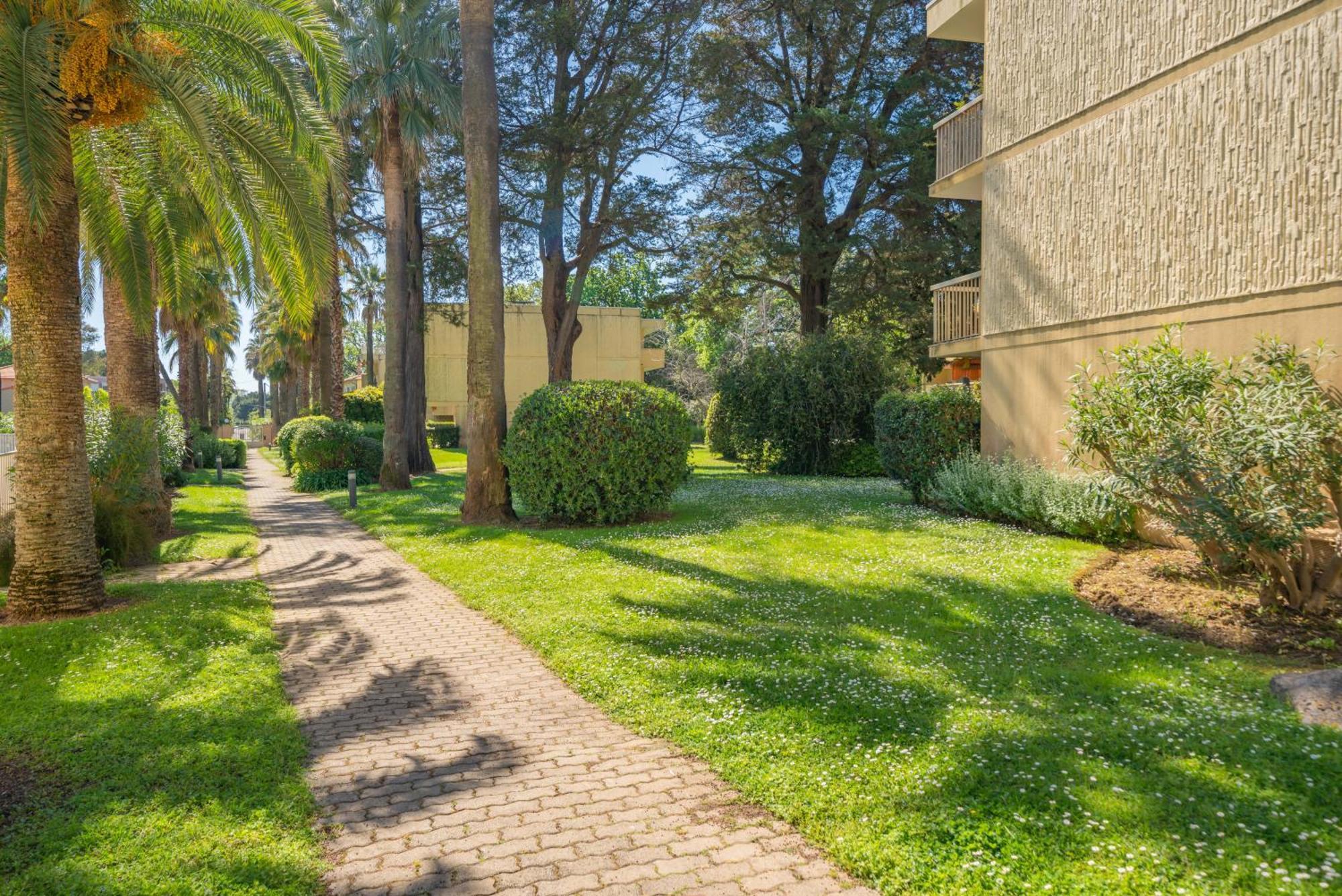 Spacious Apartment At A 5 Min Walk From The Beach Antibes Ngoại thất bức ảnh